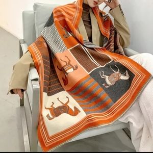 ⭐5*HP⭐Elegant Cashmere Shawl⭐